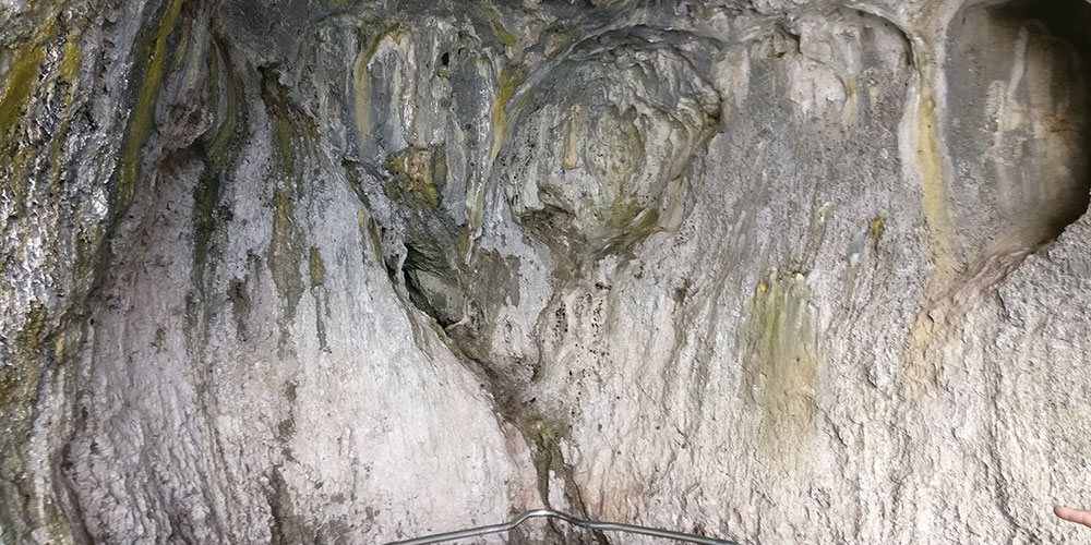 Als je goed kijkt, zie je een hartje in de Grotta Amore Als je goed kijkt, zie je een hartje in de Grotta Amore