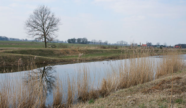 De weidsheid van het Twentse land aan de Schipbeek bij Stokkum Het weidse Twense Land