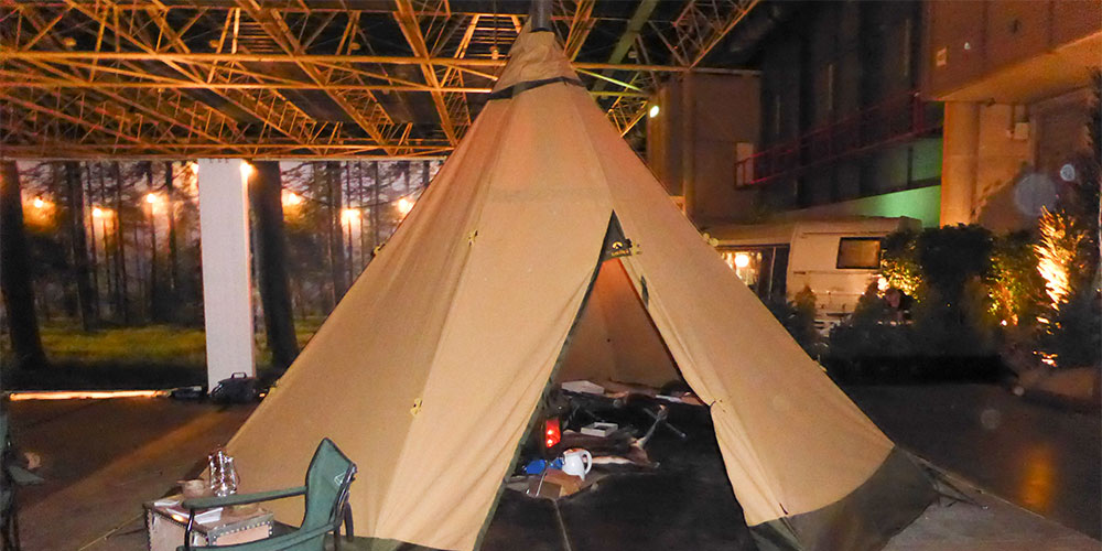 Wordt het glamping of back to basic 2018? Wordt het glamping of back to basic