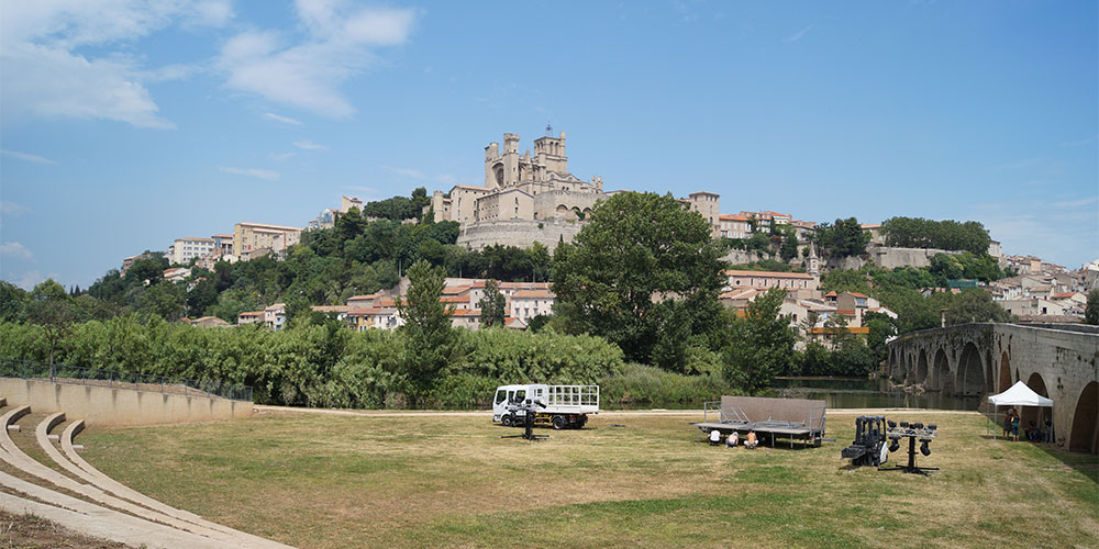 Cathédrale en Pont Vieux in Béziers Cathédrale en Pont Vieux in Béziers