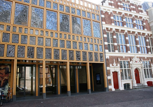 Unieke ramen in het stadskantoor van Deventer Unieke ramen in het stadskantoor van Deventer
