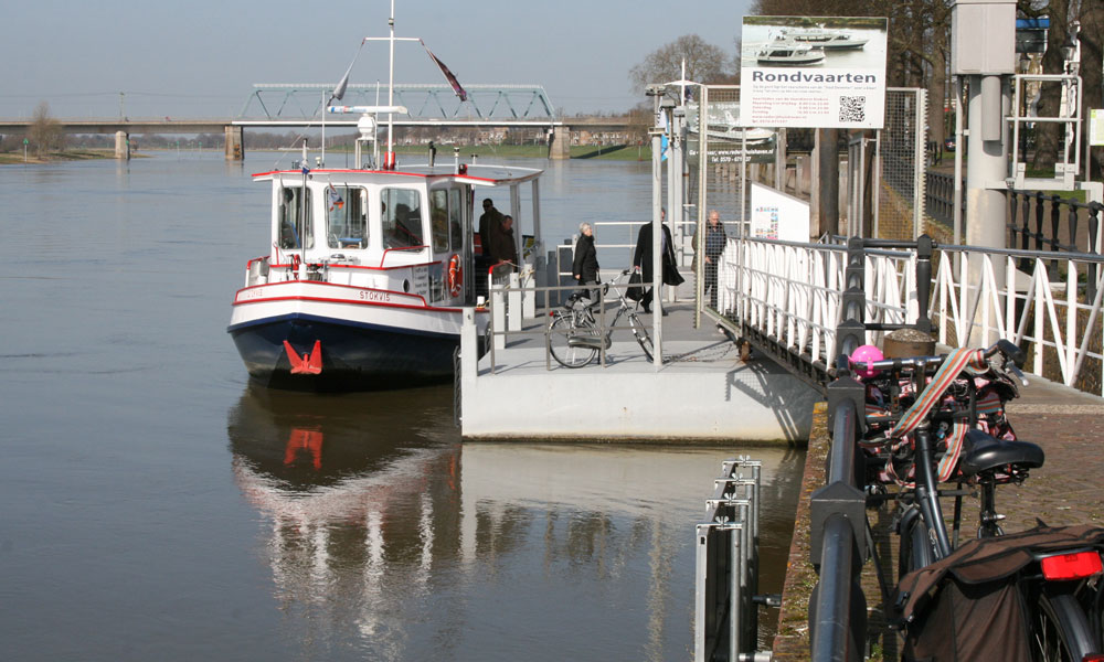 voor een paar cent naar de andere kant van de IJssel voor een paar cent naar de andere kant van de IJssel