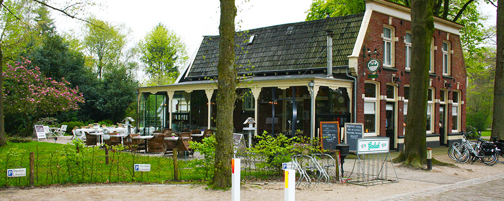 Theehuis Sprakel in het bos Theehuis Sprakel in het bos