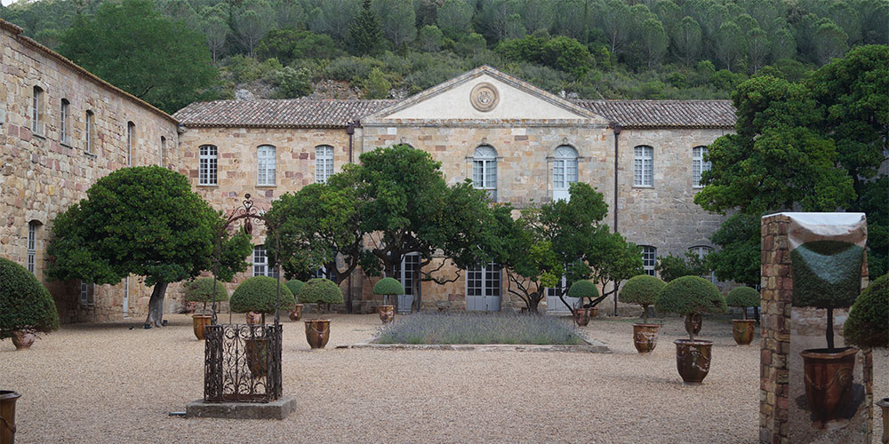 Abbaye de Fontfroide bij Narbonne Abbaye de Fontfroide bij Narbonne