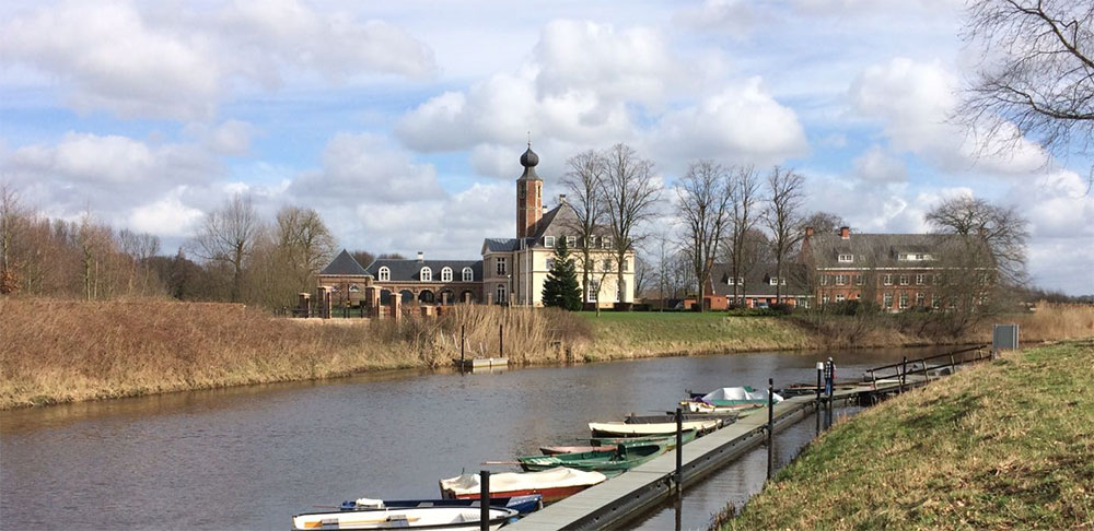Buurtschap Halder met kasteel Nieuw Herlaer aan de Dommel Buurtschap Halder met kasteel Nieuw Herlaer aan de Dommel