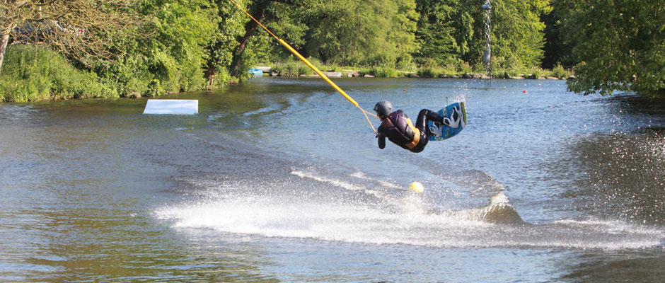 Waterskibaan op Domaine des Ormes