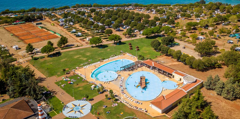 Park Umag in Istrië, direct aan het lange kiezelstrand