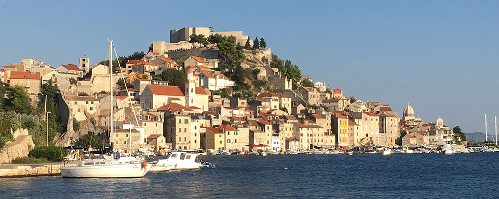 Šibenik, forten en boten Šibenik, forten en boten