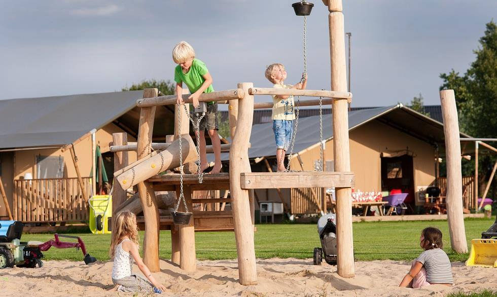 Glamping op FarmCamps boerderijcamping de Smulhoeve Farmcamps de Smulhoeve in Noord-Brabant