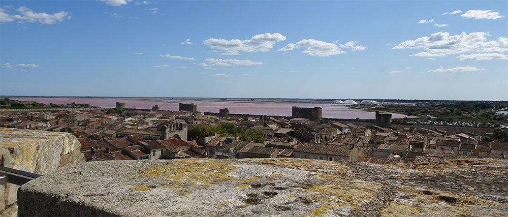 De zoutpannen bij Aigues Mortes De zoutpannen bij Aigues Mortes
