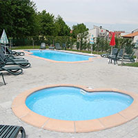 Camping Alba Village in regio Piemonte, Italië