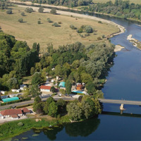 Camping Bijou du Doubs in regio Bourgogne (Bourgondië), Frankrijk