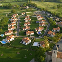 Camping FranceComfort Bourg Est - Vigelière in regio Poitou-Charentes, Frankrijk