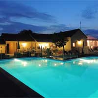 Camping l'Arada Parc in regio Centre-Val de Loire, Frankrijk