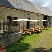 Camping La Cour d'Enchère in regio Auvergne, Frankrijk