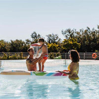 Camping Natural Village Resort in regio Marche, Italië