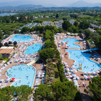 Camping Piani di Clodia in regio Gardameer, Italië