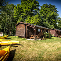 Camping Sázavský Ostrov in regio Midden-Bohemen / Praag, Tsjechië
