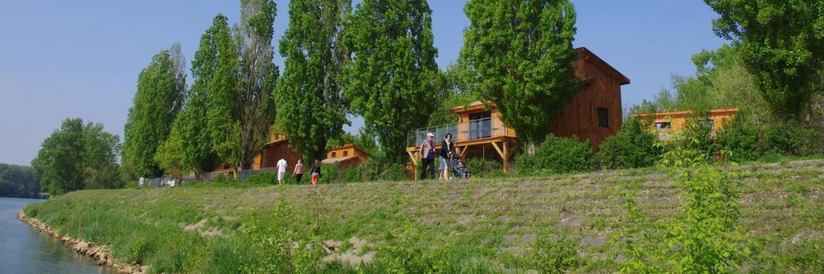 Camping Kanôpée Village in Ain