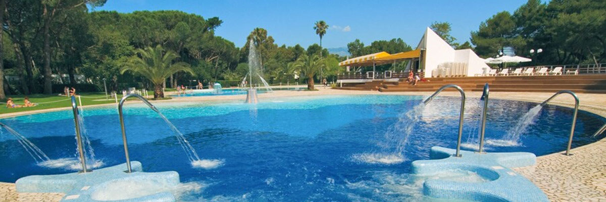 Camping Villaggio Baia Domizia in Campania