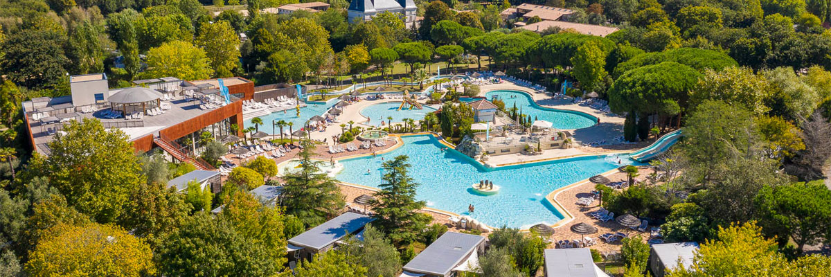 Camping Séquoia Parc in Charentes-Maritime