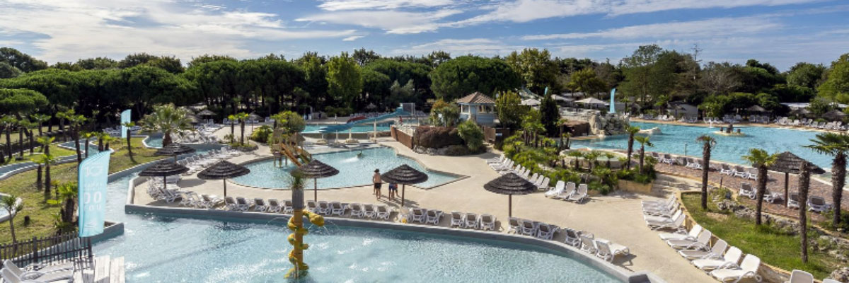 Camping Séquoia Parc in Poitou-Charentes